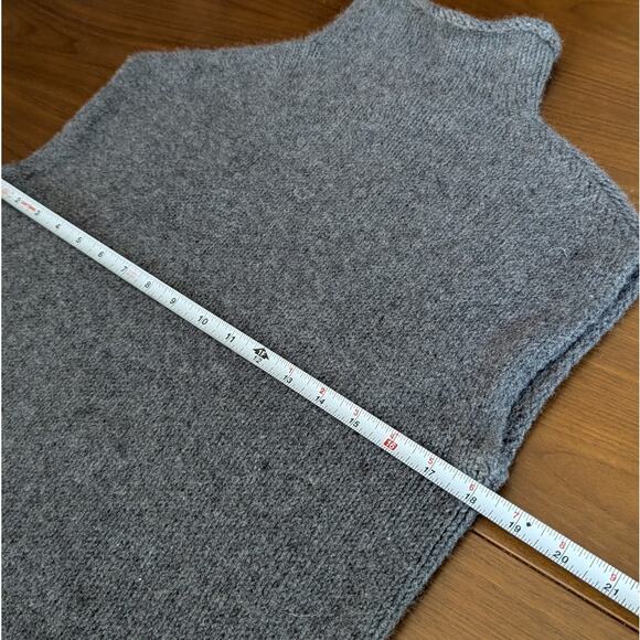 CIVIDINI Cashmere Gray Knit Cashmere High Neck Sleeveless Italy Sweater, size 44 - Picture 4 of 6